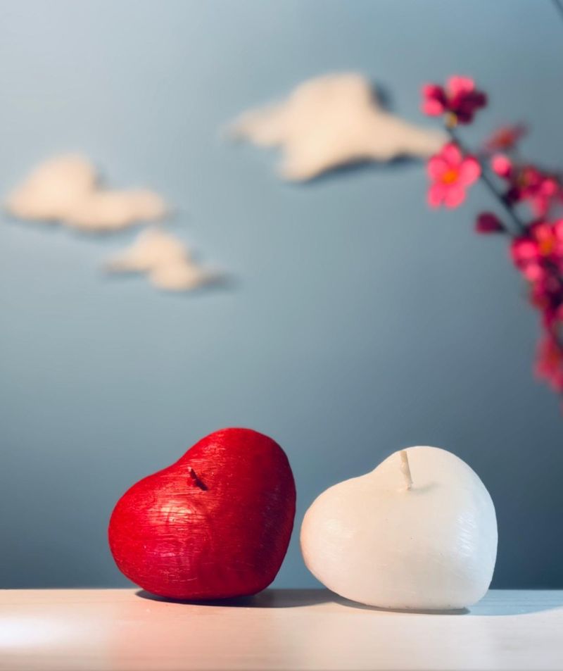Candela a forma di Cuore Graffiato - Bianco - 10x5 cm