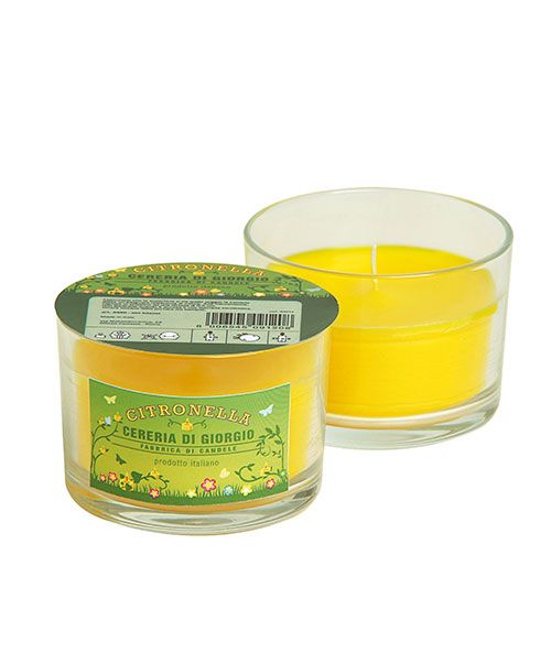 Candela in bicchiere alla citronella