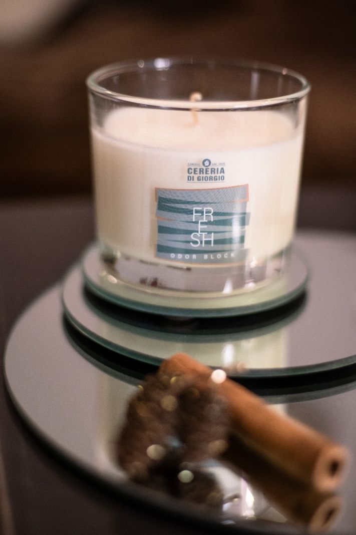 Candela in bicchiere con astuccio Odor Block - Intensive
