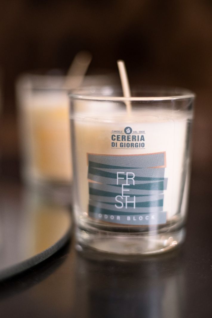 Candela in bicchiere con coperchio in sughero Odor Block - Intensive